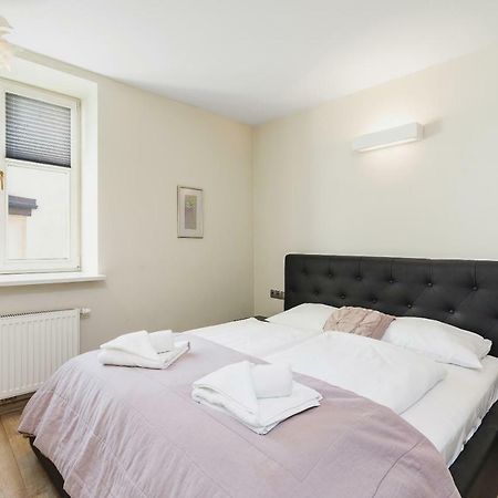Apartments Cracow Miodowa By Renters Красков Екстериор снимка